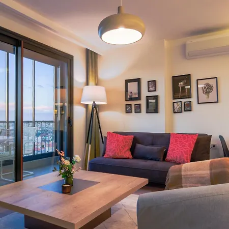 Comfy Flat With Balcony 5 Min To Marina Apartment